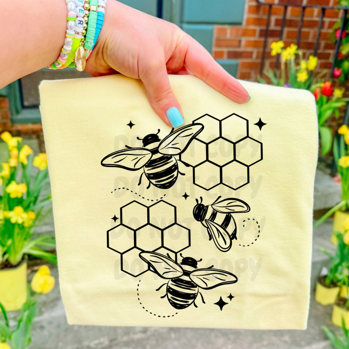 Bees and Honeycombs | Shirt |Sweatshirt | Pullover | Hoodie | Crewneck | Long Sleeves | Fleece | Warmth