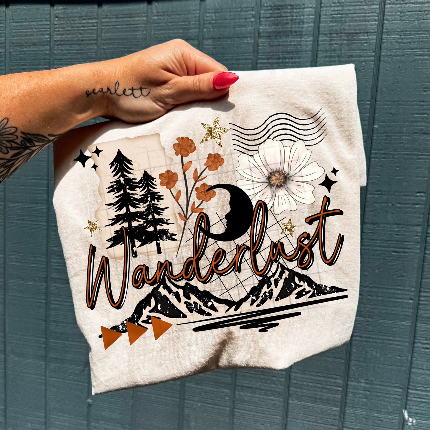 Wanderlast | Shirt |Sweatshirt | Pullover | Hoodie | Crewneck | Long Sleeves | Fleece | Warmth